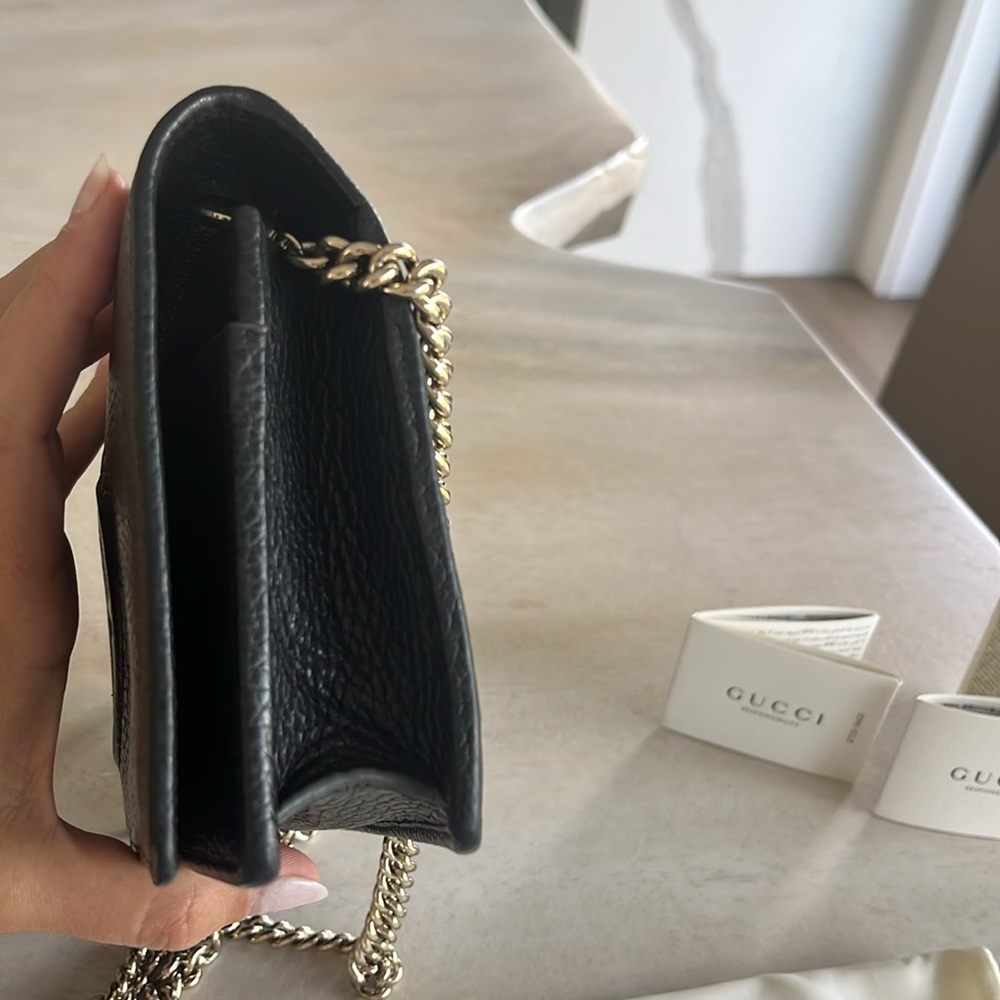 Gucci Crossbody- Soho Collection wallet on a chain - Picture 8 of 10